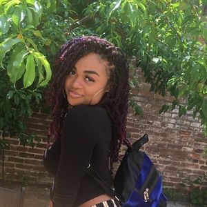 Meet your Posher, Lis